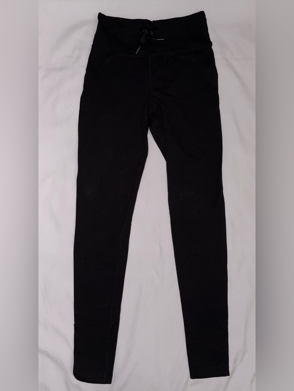 Lululemon Women Size 6 Black Full Length Leggings Drawstring Front Pocket Pants